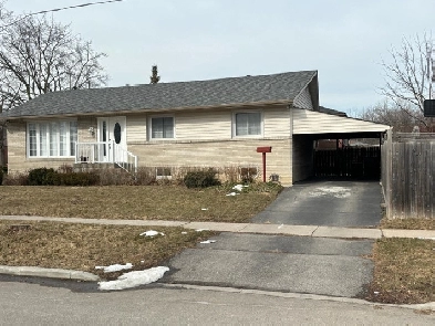 House for Rent - Scarborough