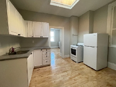 2-Bedroom Apartment, Smiths Falls, Move-in ready Image# 1