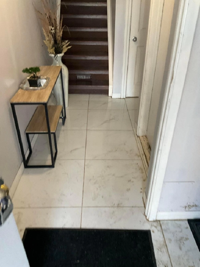 Fully Renovated 3 bedroom townhouse located at Wylie Place in Fort McMurray,AB Apartments