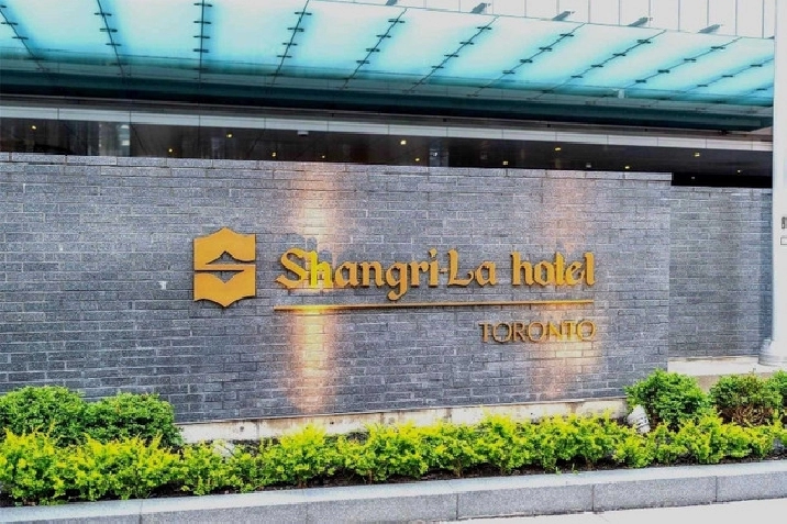 SHANGRI LA RESIDENCES! Luxury Residences For Sale / Rent Toronto in City of Toronto,ON - Condos for Sale