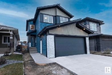 $549,900 FRONT CAR GARAGE 2150 SQ. FT HOUSE IN SPRUCE GROVE, AB Image# 1
