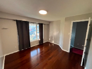 Single Room for Rent - May 1st - Barrhaven Image# 1