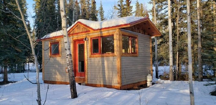 Dry Cabin for sale in Whitehorse,YT - Houses for Sale