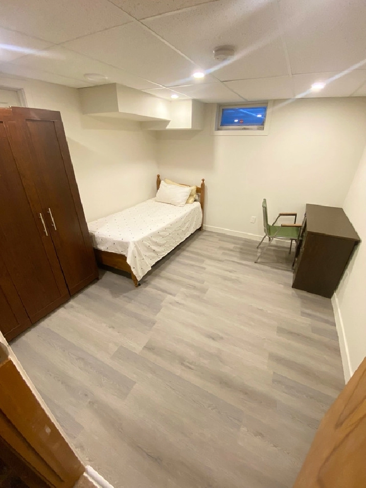 Room for rent near University of Manitoba in Winnipeg,MB - Room Rentals & Roommates
