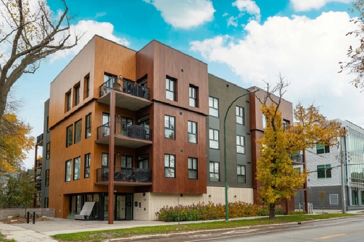For Sale: 303-958 McMillan Ave – Exclusive 2 bed den condo! in Winnipeg,MB - Condos for Sale