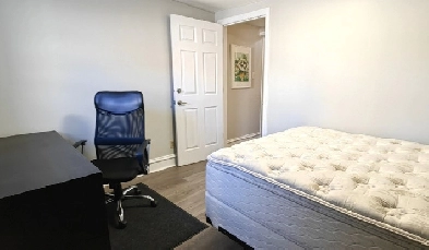 Furnished room, semi private bath, pillowtop mattress, downtown Image# 1