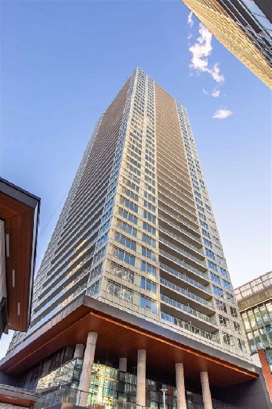 17 - 19 Bathurst St - The Lakeshore Condos By Concord Image# 1