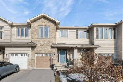 Updated 3 bed, 3 bathroom townhome in Orleans! Image# 1