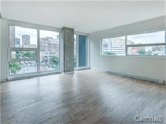 CONDO NEAR PLACE DES ARTS METRO, MCGILL UNIVERSITY, CHINA TOWN in City of Montréal,QC - Condos for Sale