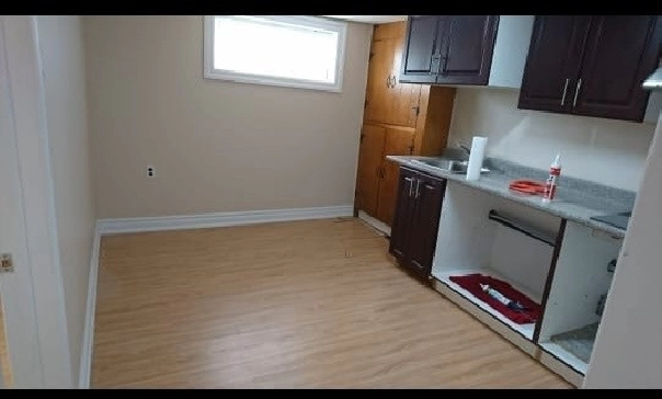 Basement for rent Scarborough 950!! in City of Toronto,ON - Room Rentals & Roommates