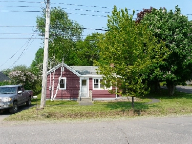 HOUSE FOR RENT-WOLFVILLE Image# 1