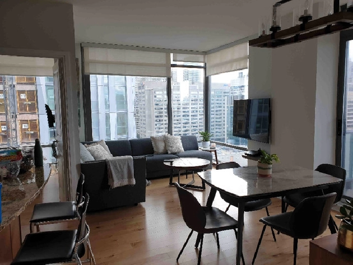 18 YORKVILLE - BRIGHT 2 BED 2 BATH w/BALCONY PARKING GREAT VIEWS in City of Toronto,ON - Apartments & Condos for Rent