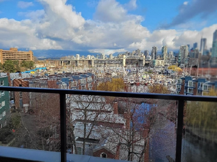 False Creek waterfront executive suite unobstructed views in Vancouver,BC - Apartments & Condos for Rent