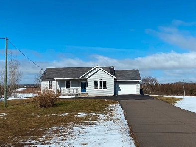 Detached House with Garage to Rent in Canoe Cove Image# 6