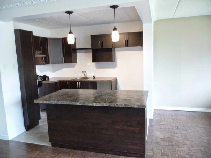 4 1/2 chauffé in West Island,QC Apartments & Condos for Rent