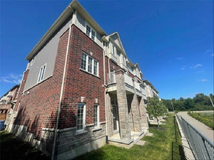 A townhouse near University of Guelph rented to students in Guelph,ON