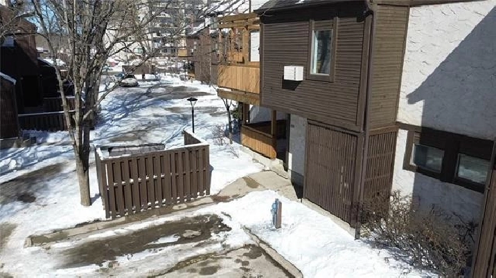 JUST LISTED! AFFORDABLE 2 BED TOWNHOME CONDO UNIT W/HEATED GARAG in Winnipeg,MB - Condos for Sale