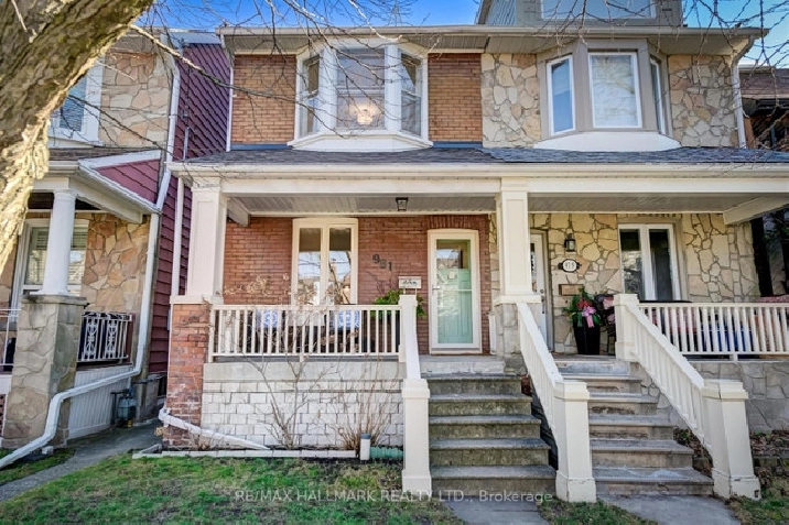 3 BR | 2 BA-Semi Detached home in Toronto in City of Toronto,ON - Houses for Sale