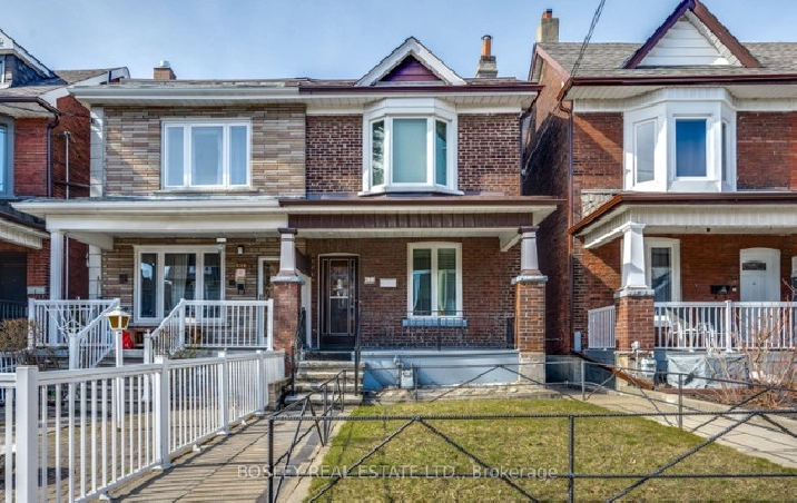 3 BR | 2 BA-Double Garage Semi Detached home in Toronto in City of Toronto,ON - Houses for Sale