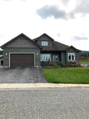 Executive home for sale in Corner Brook Image# 3