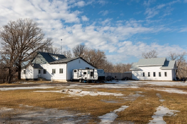 4.26 Acres on pavement with shop #39057 Highway 52, Labroquerie in Winnipeg,MB - Houses for Sale