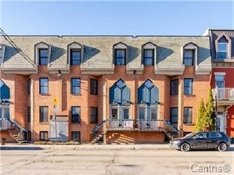 HUGE APARTMENT HOUSE STYLE FOR SALE 1346 S.F !! ON 2 FLOORS ! in City of Montréal,QC - Condos for Sale