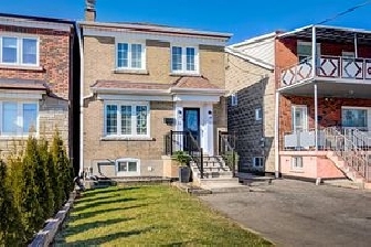 Absolutely Stunning, Bright And Spacious 3 Bedroom Detached in City of Toronto,ON - Houses for Sale