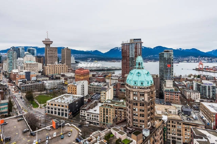Downtown - Furnished 2 Bedrooms and 1 Bathroom Beautiful View in Vancouver,BC - Apartments & Condos for Rent
