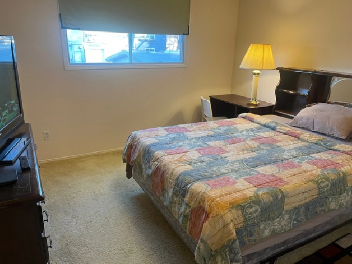 Room Ready for Move-in in Edmonton,AB - Short Term Rentals