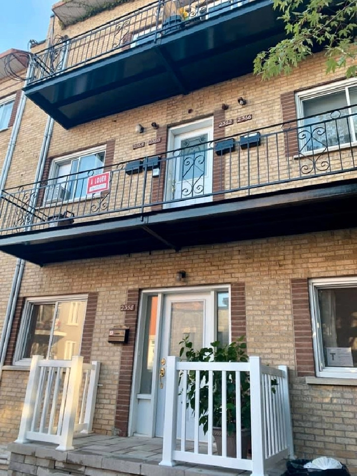 PlateauVilleMarie Superbe 3 1/2 Rénové au 3e Étage 1er MAI in