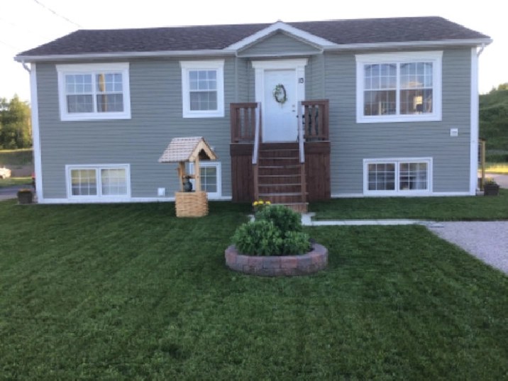 House for Sale With 2 bedroom apartment in Corner Brook,NL - Houses for Sale