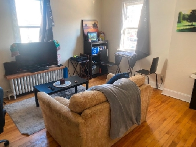 LEASE TAKEOVER - 1 Bed 1 Bath Furnished 1500/Month Image# 1
