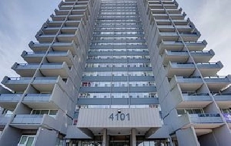 Great Location! Spacious bright Corner Unit. 3 Bedroom With 2 B in City of Toronto,ON - Condos for Sale