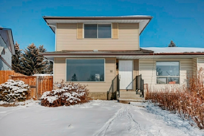 3 BR Renovated Duplex available for rent - April1 in Calgary,AB - Apartments & Condos for Rent
