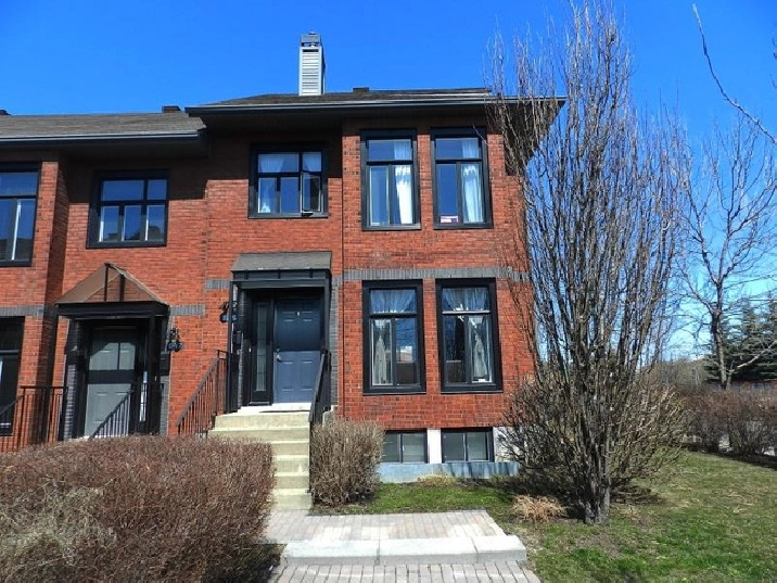 Lachine Townhouse for sale (price negotiable) OPEN HOUSE SUNDAY in City of Montréal,QC - Houses for Sale