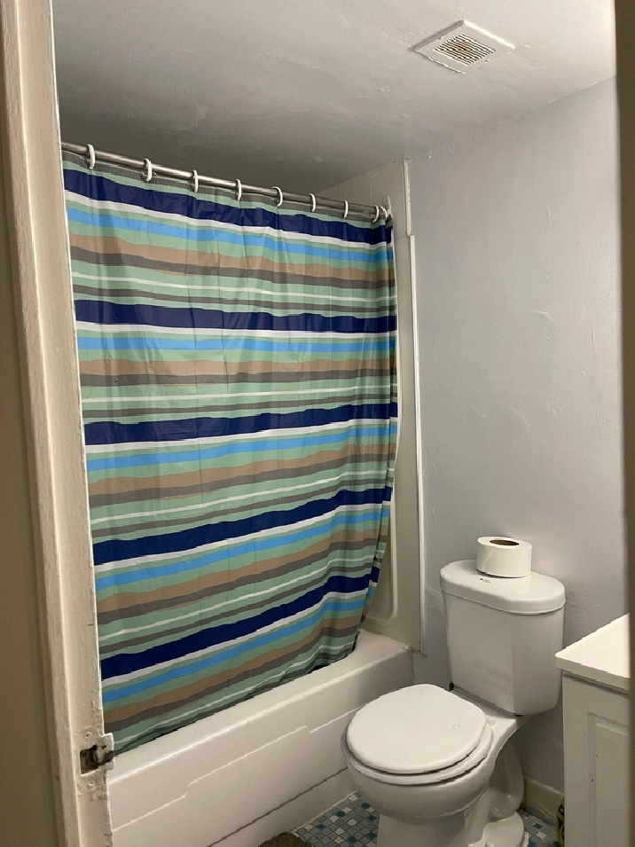 Master room rent(Scarborough ) in City of Toronto,ON Room Rentals