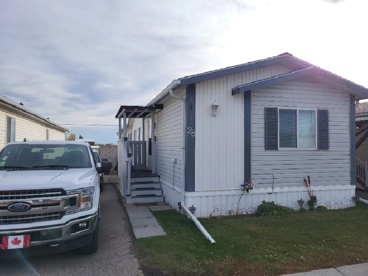 2000 SRI Manufactured Home in Calgary,AB - Houses for Sale