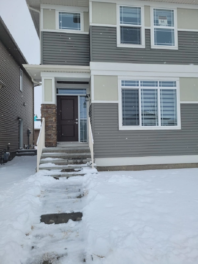 3 bedroom 2.5 bathroom house for rent for 2,400cad in Calgary,AB - Apartments & Condos for Rent
