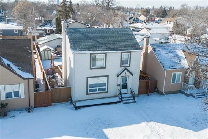 East Kildonan House For Sale in Winnipeg,MB - Houses for Sale