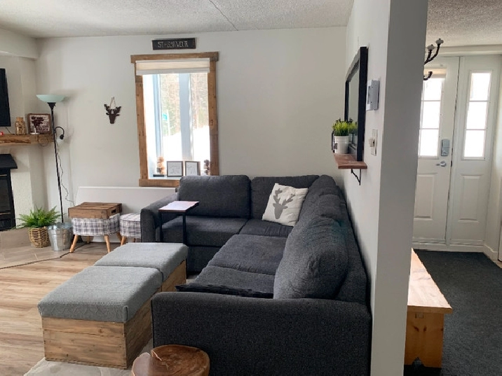 Chalet Condo meublé 4 1/2 StSauveur, avroct 2024 in Laurentides,QC