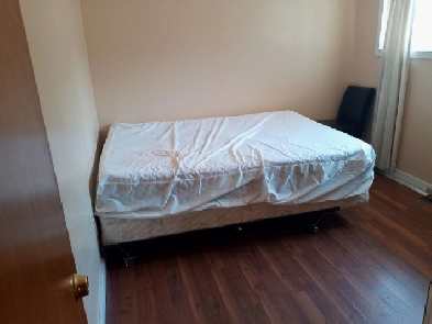 100meters from Belgravia Station, Furnished Room Image# 1