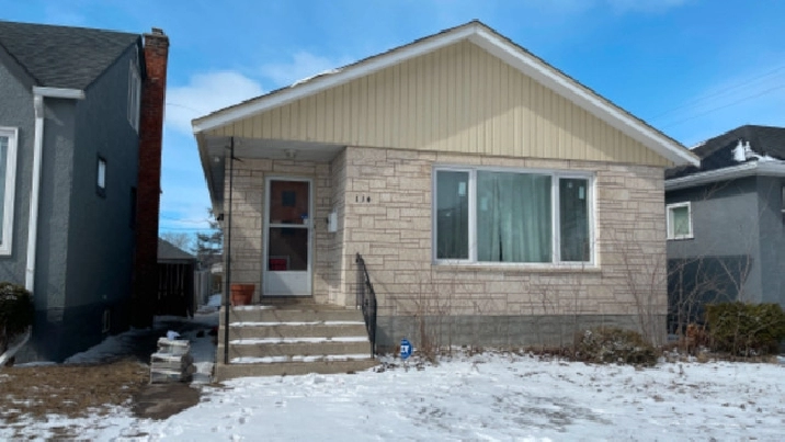 Spacious bungalow with fin.Bsmt & 24x24 garage in Weston. in Winnipeg,MB - Houses for Sale