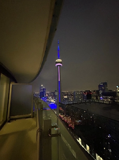 Downtown Toronto condo apartment for rent Image# 3