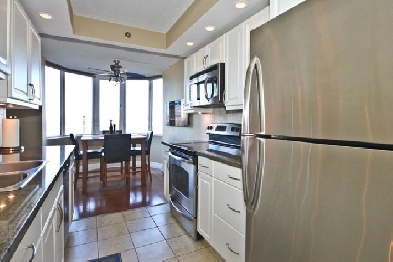 Waterview ! 2 Bed 1.5 Bath Avail June 1st - Granbury Place Image# 2