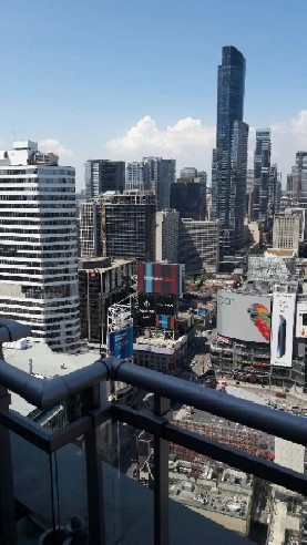 Pantages - Furnished 1 Bedroom Apartment Downtown, Dundas Square Image# 5