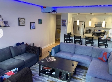 $2 875 / 3br - 3 BED 3 BATH - SUMMER RENTAL IN DOWNTOWN MONTREAL Image# 1