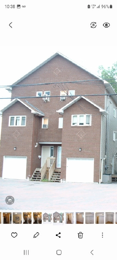 Great location 3 bedroom in triplex, 2 levels April 1st in Ottawa,ON - Apartments & Condos for Rent