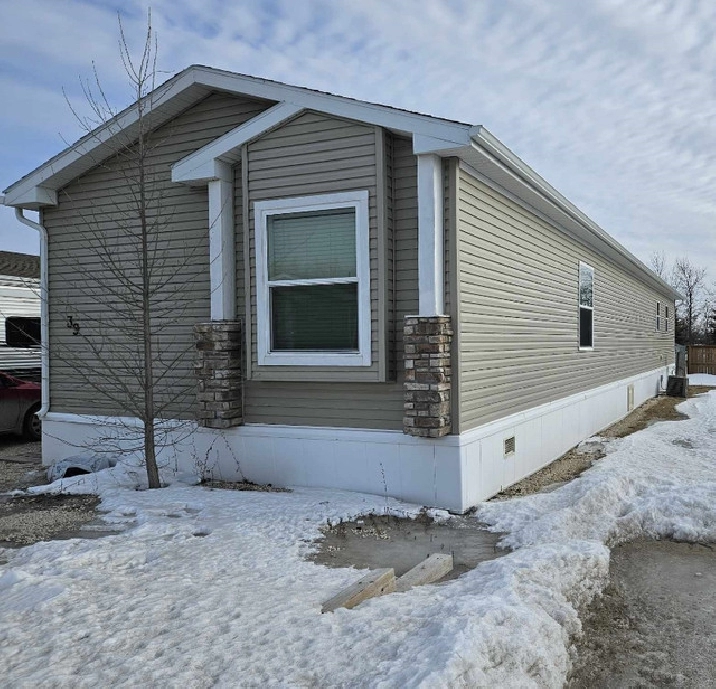 Mobile Home for Sale Pine Ridge Park in Winnipeg,MB - Houses for Sale
