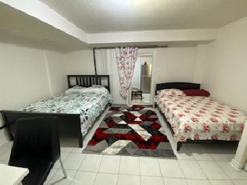 Walk-Out Basement for Rent in City of Toronto,ON - Room Rentals & Roommates