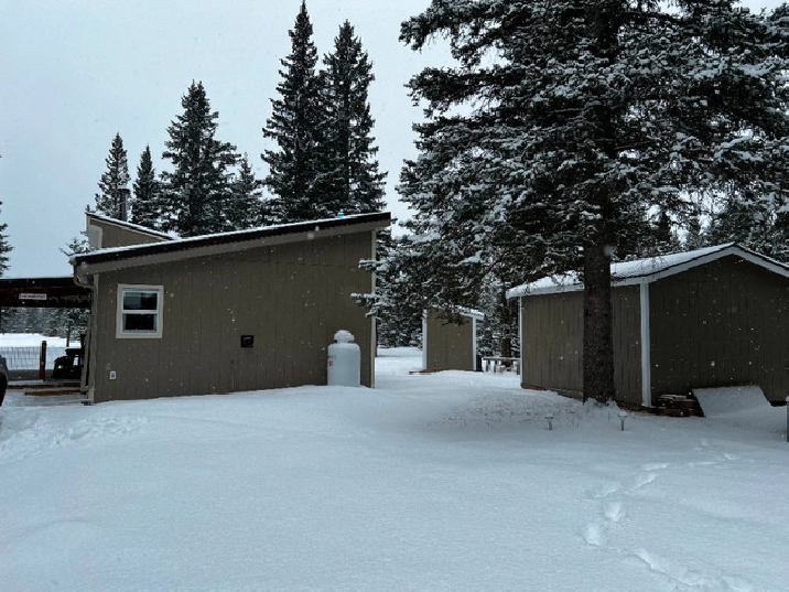 Cabin on lot for sale in Red Deer,AB Houses for Sale